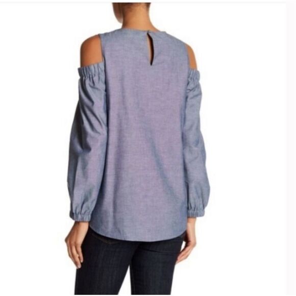 Ro & De Chambray Cold Shoulder Blouse size small - Picture 2 of 2